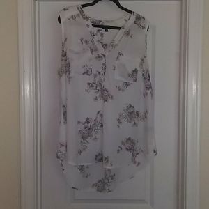 Torrid sleeveless, floral blouse size 2